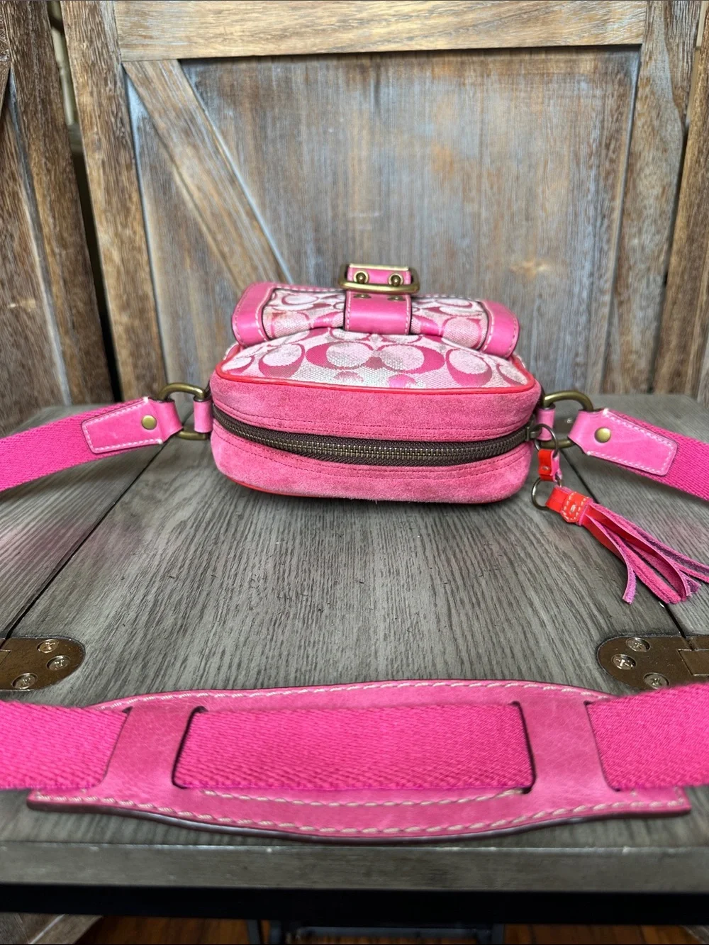 Coach Vintage Y2K Pink Fuchsia Signature C Logo Crossbody Purse Style 2187 - Picture 6 of 14